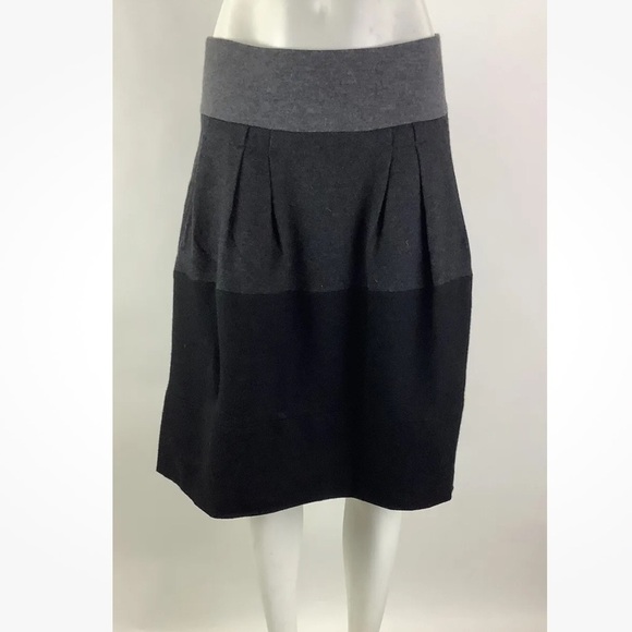 Vince Sz 4 Wool Angora Color Block Pleat A-Line Skirt Black Gray Business - Picture 1 of 7